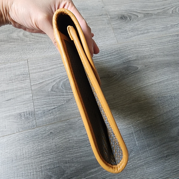 Yves Saint Laurent YSL Vintage Clutch - Picture 9 of 14